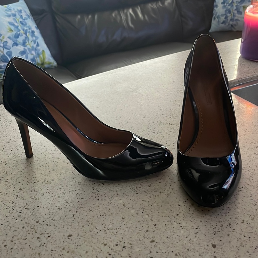 Coach - 38.5